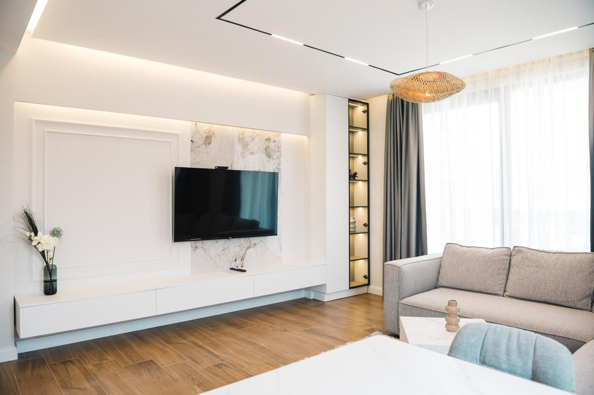 Teuta Hotel 5*