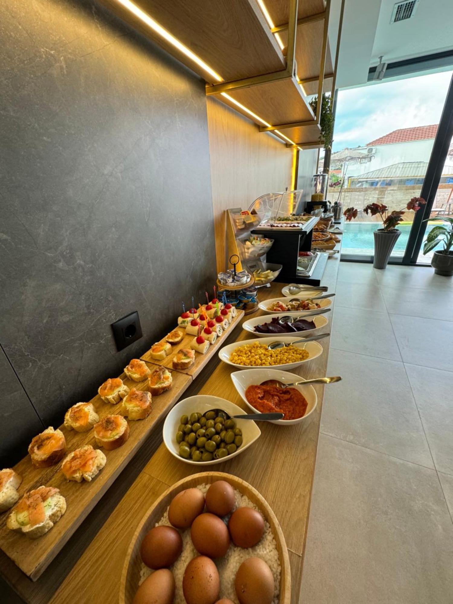 Hotel Teuta 5*